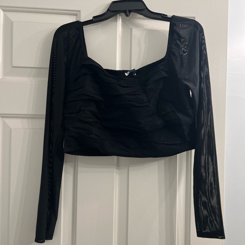 American Eagle Outfitters Black Ruched Long Sleeve Blouse